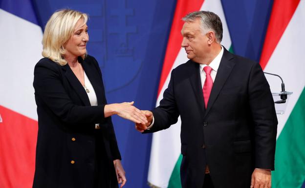 Le Pen se acerca a Orban para buscar amparo internacional