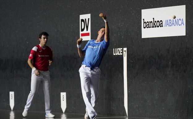 Javi Cuairan levanta murmullos pero cae derrotado en Azpeitia