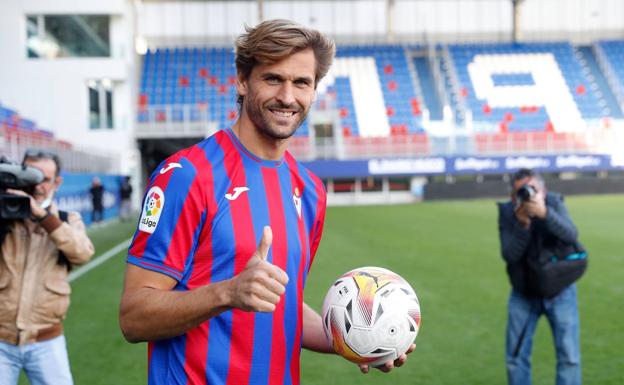 Fernando Llorente entra en la convocatoria de Garitano pese a estar «todavía verde»