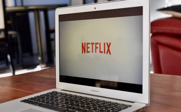 Facua denuncia la decisión unilateral de subir las tarifas de Netflix