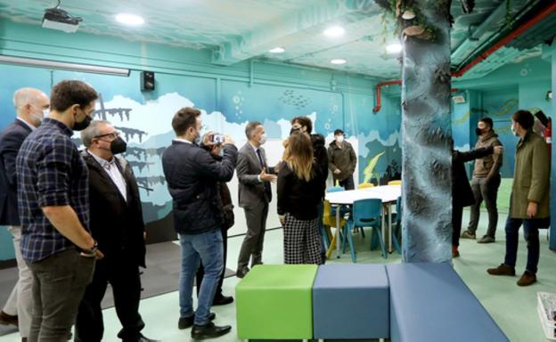 La Herri Eskola transforma un sótano viejo en una zona mágica basada en el mar