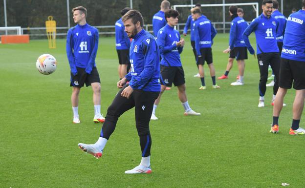 Oyarzabal y Zubeldia, con problemas en el pubis, fuera de la lista para el Sadar