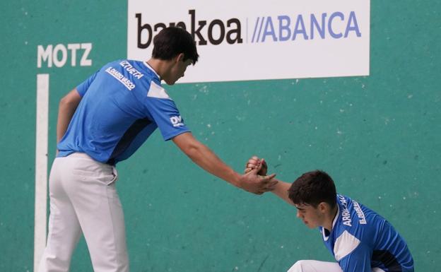 Iztueta-Lizeaga, duelo de zagueros mañana en Beasain