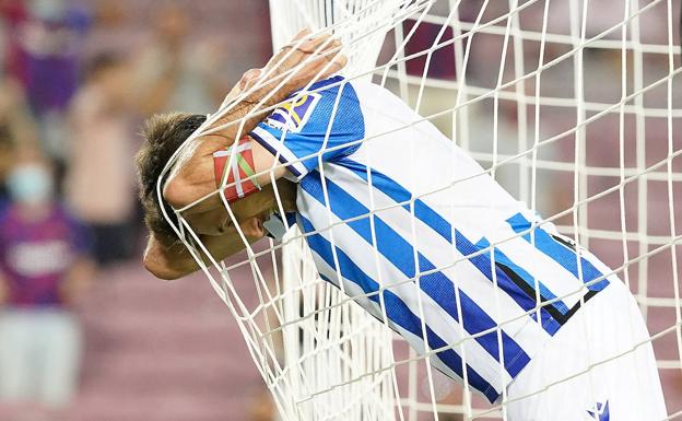 Mikel Oyarzabal sigue sin entrenar y se aleja de El Sadar