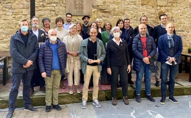 Gastronomía, música y buen ambiente en el barrio San Martín en la celebración del patrón