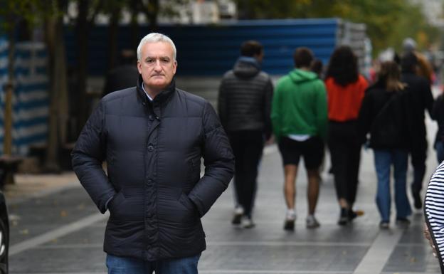 Xabier Barandiaran: «A corto plazo no veo en peligro la estabilidad del eje PNV-PSE más allá de algún experimento»