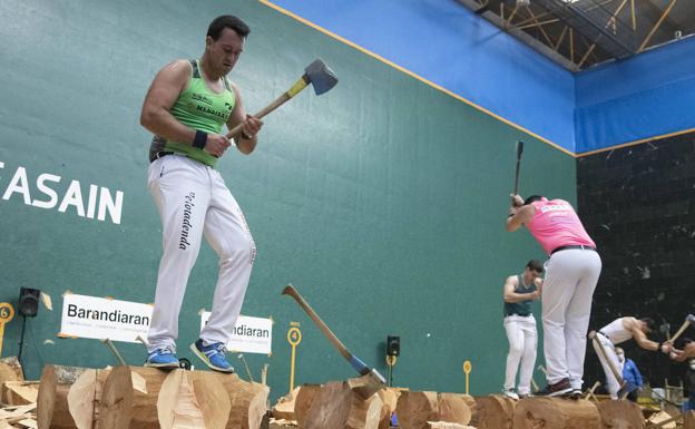 Larrañaga enseña sus credenciales con una txapela
