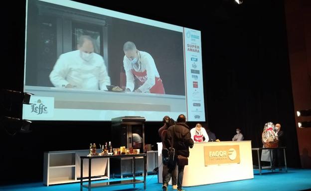 Cardo rojo para reponerse de la carrera