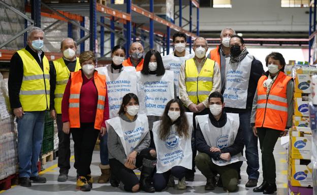 «Han llegado camiones con kilos de comida que están en perfectas condiciones y que acabarían en la basura»