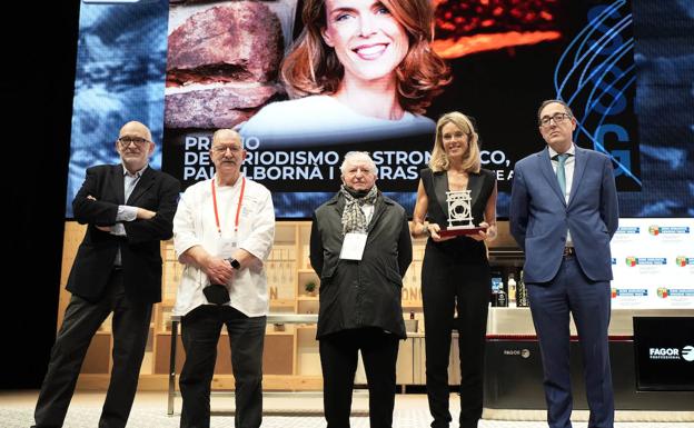 Julie Andrieu gana el premio de periodismo Pau Albornà i Torras