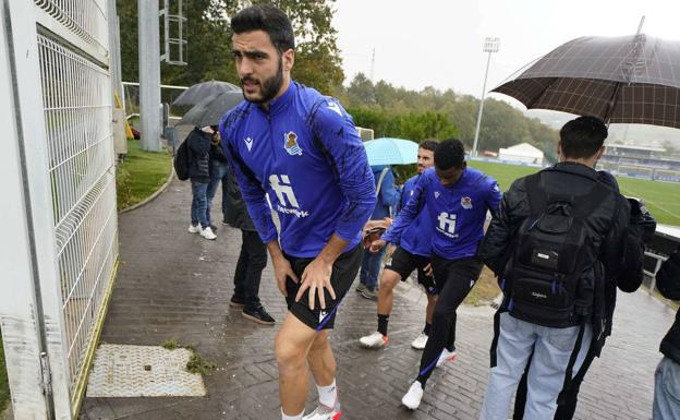 Mikel Merino y Alexander Isak se reincorporan al trabajo grupal en Zubieta