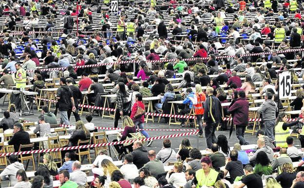 PNV y PSE defienden la nueva OPE de Osakidetza ante el recelo de la oposición