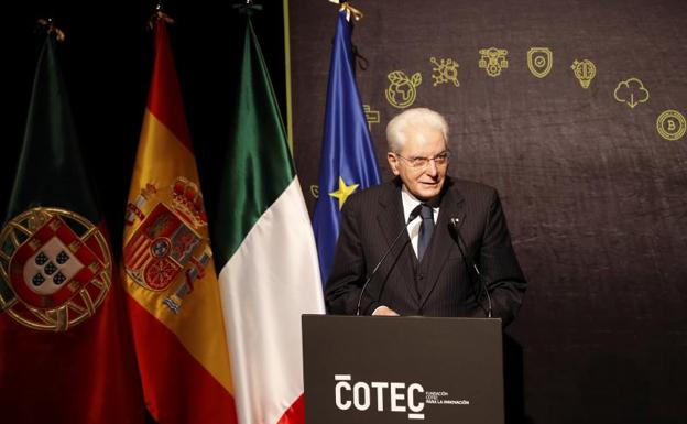 Mattarella confirma que le quedan «semanas» como presidente de Italia