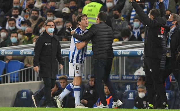Carlos Soler muestra la cara más amable del Real-Valencia en Instagram