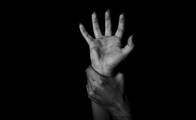 «Los años de maltrato psicológico fueron peores que las patadas»