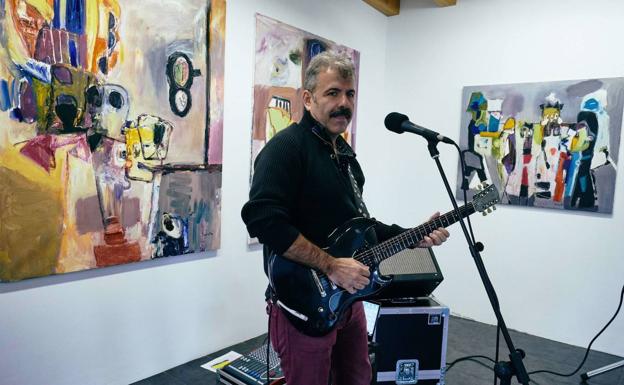 'Egon edo ez egon' diskoa aurkeztu du Joseba Tapiak