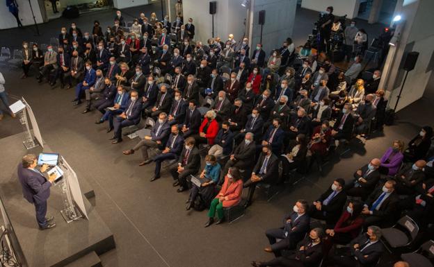 Escrivá resalta que los ERTE han mostrado su eficacia para evitar la pérdida de empleos