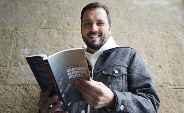 Elementu errealetatik abiatuz nobela bat idazteko prozesuari buruzko fikzioa
