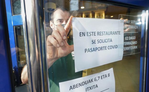 Euskadi estrena hoy el pase Covid, que quiere ampliar a bares, gimnasios, hospitales y residencias