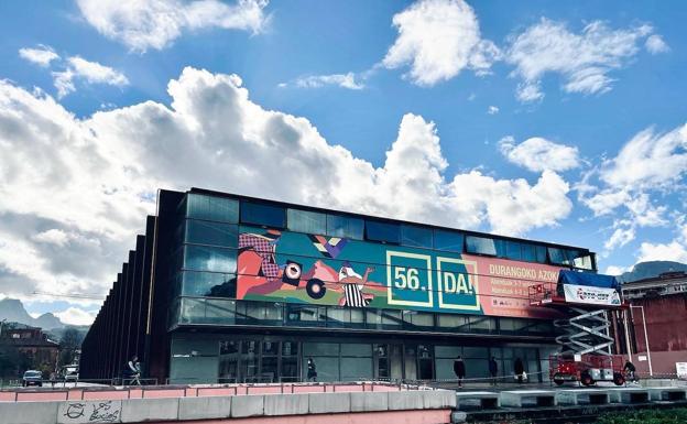 Irekieraren bezperan, zabaldu da sareko denda