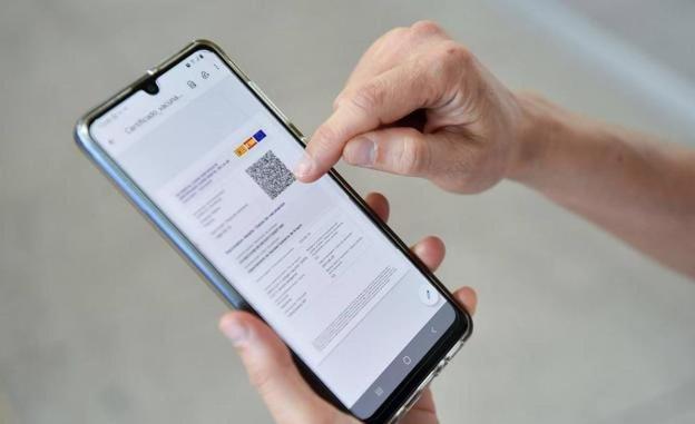 Entre la defensa para hacer de barrera al virus a las dudas sobre su eficacia
