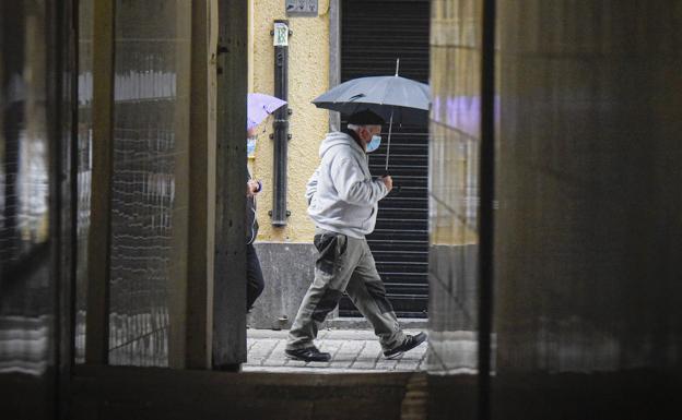 Sin freno: 9.608 positivos y 19 fallecidos en una semana, 266 pacientes en planta y 70 en las UCI
