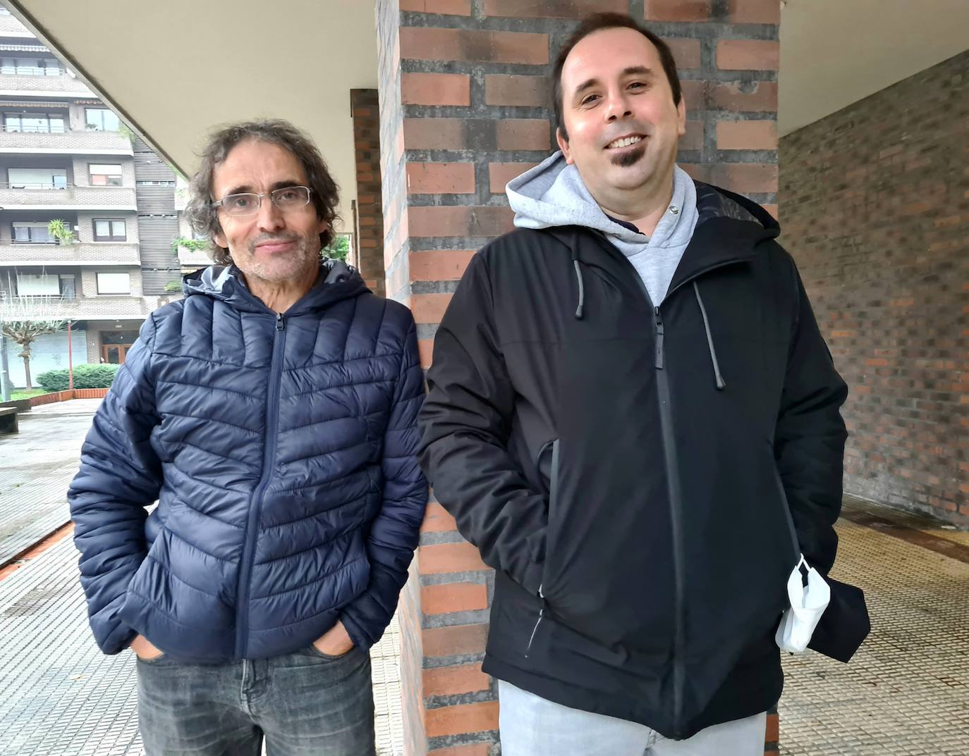 Bertsolaritzaren 200 urtetako historia soziala biltzeko liburua