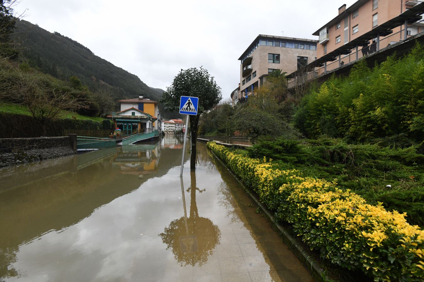 Mendaro, anegado por el agua