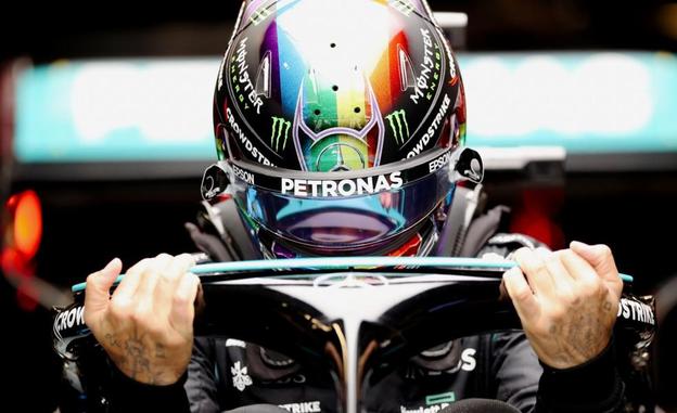 Hamilton da primero, con el mejor tiempo en los libres