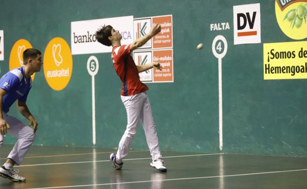 Morgaetxebarria e Iztueta, apellidos de zaguero