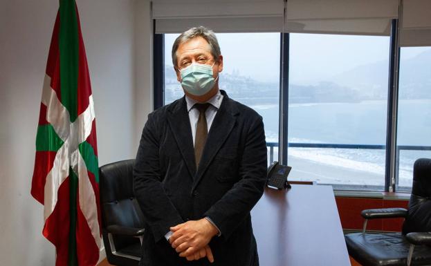 Bingen Zupiria: «Sánchez debe hacer que la mascarilla sea obligatoria en interiores y exteriores»