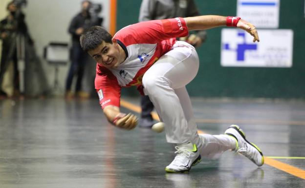Primera victoria de Joseba Ezkurdia y Xabier Tolosa (22-17)