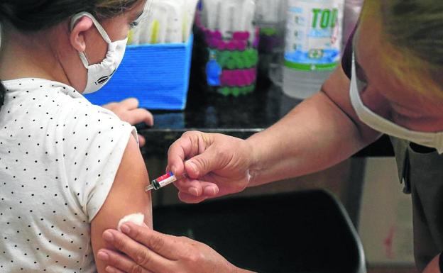 ¿Cómo y cuándo puedo coger cita para vacunar a mi hijo de 10 años? ¿Dónde le vacunarán?