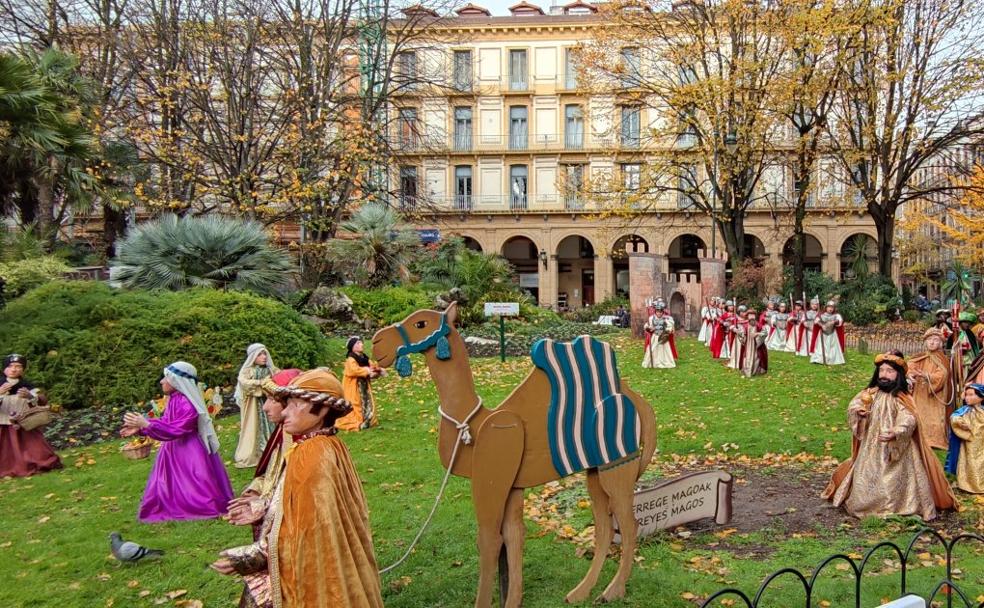 Aires renovados para el belén de la plaza Gipuzkoa de Donostia