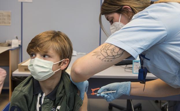 Arranca la vacunación infantil en Euskadi con 2.475 dosis para administrar el primer día