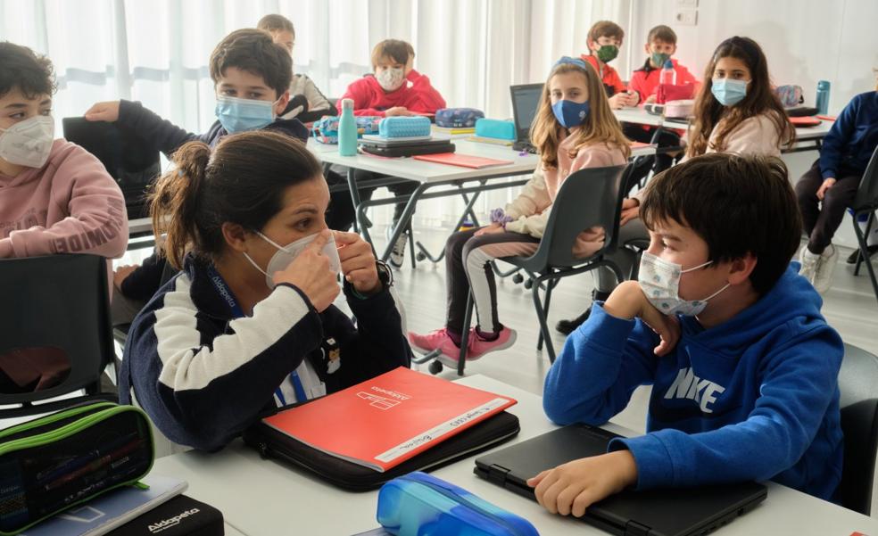 «No sé cómo se arreglan en otros centros, yo no paro»
