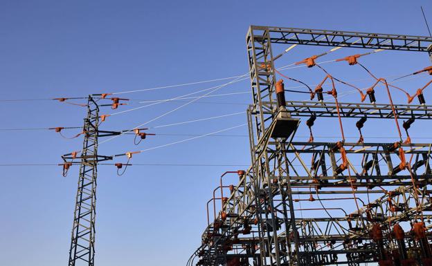 La luz sigue sin techo y alcanza otro máximo este lunes