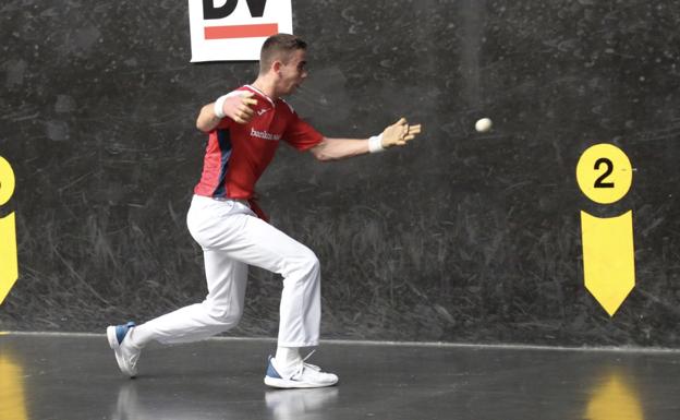 Beñat Zubizarreta, tras los pasos de su hermano Iraitz