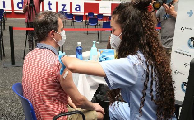 La variante Ómicron ya supone un tercio de los contagios en Euskadi