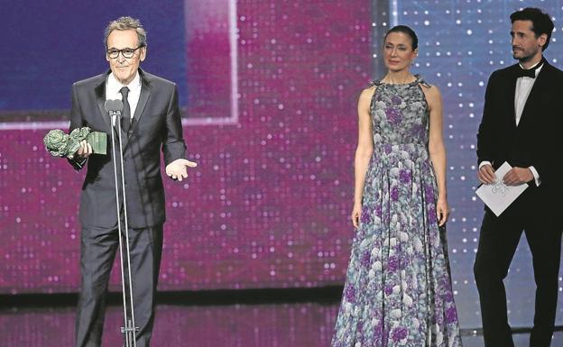 Alberto Iglesias, semifinalista para los Oscar por la banda de 'Madres Paralelas'