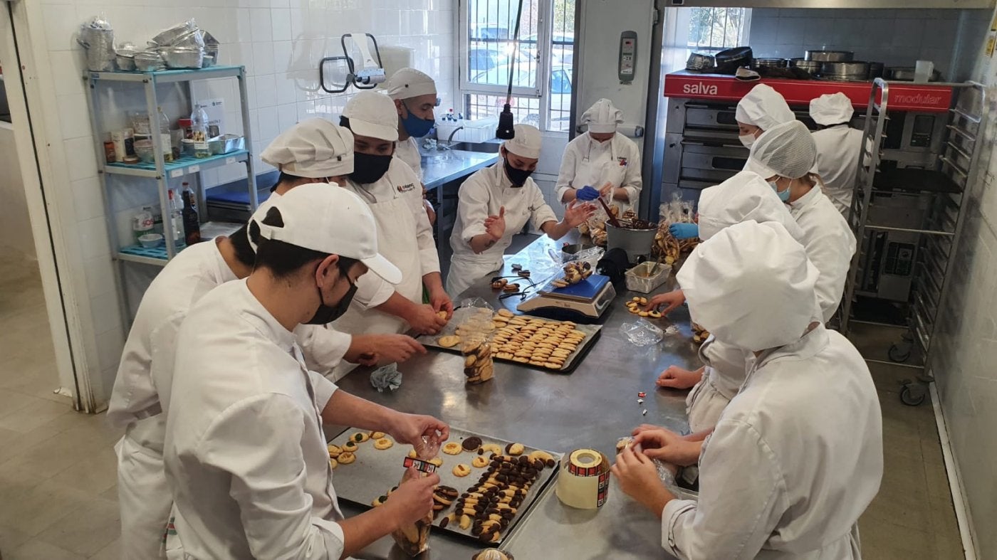 Dulces navideños solidarios marca FP Euskadi