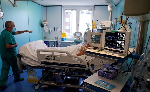 Una neumóloga de Osakidetza: «Alucino, los no vacunados ingresados no preguntan por los efectos secundarios del Tocilizumab»