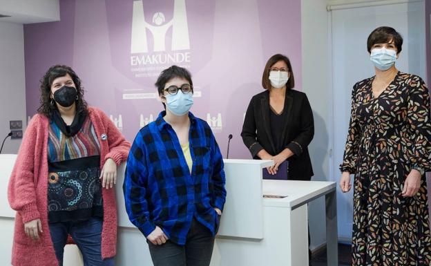 Lucía Martínez, Berria eta Pikara Magazine saritu ditu Emakundek