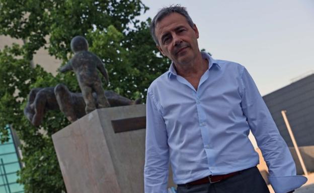 «Es insano que un partido incluya a un exjefe de ETA en su dirección o que se hagan 'ongi etorris'»