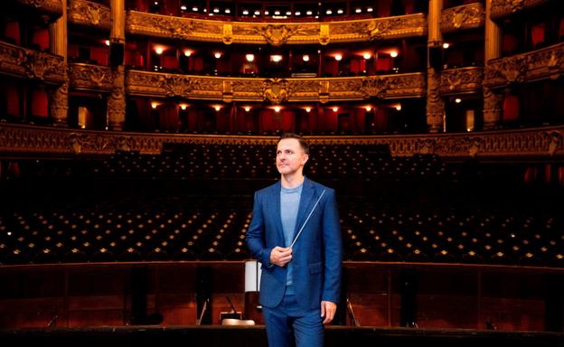 Iñaki Encina Oyón dirige hoy a la Orquesta de la Ópera de París con 'Alcina'