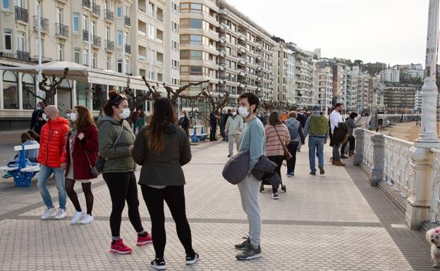 Urkullu restringirá desde el miércoles horarios y aforos en la hostelería de cara a fin de año