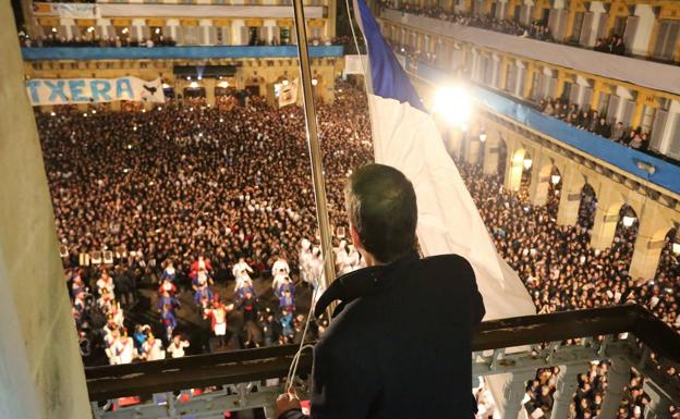 Urkullu: «Será el Ayuntamiento de Donostia el que deberá decidir sobre la Tamborrada»