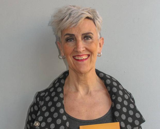 «Batzuetan 'friki' moduan ikusten diren horientzat idatzi dut 'Zerak'»