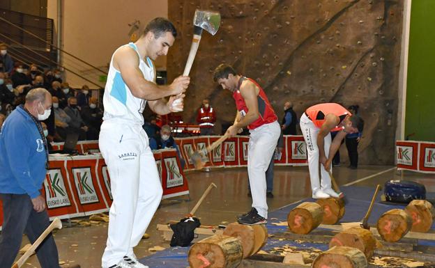 Hodei Ezpeleta se confirma en Asteasu