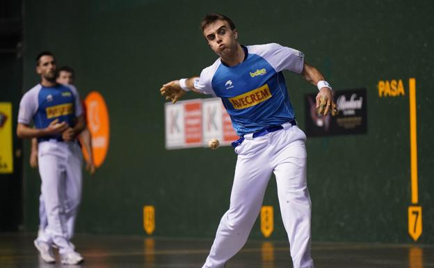 Peña II da calor a un partido muy frío